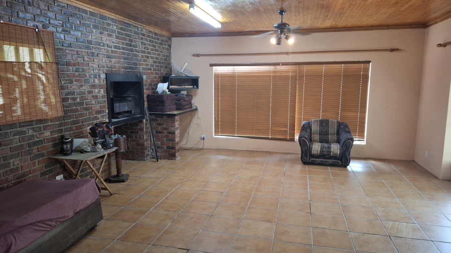 3 Bedroom Property for Sale in Kroonheuwel Free State